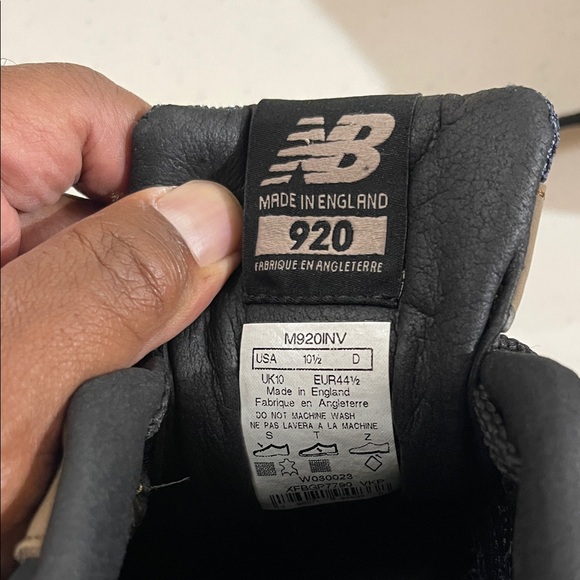 New Balance Men's Black and Tan Sneakers - Picture 7 of 7